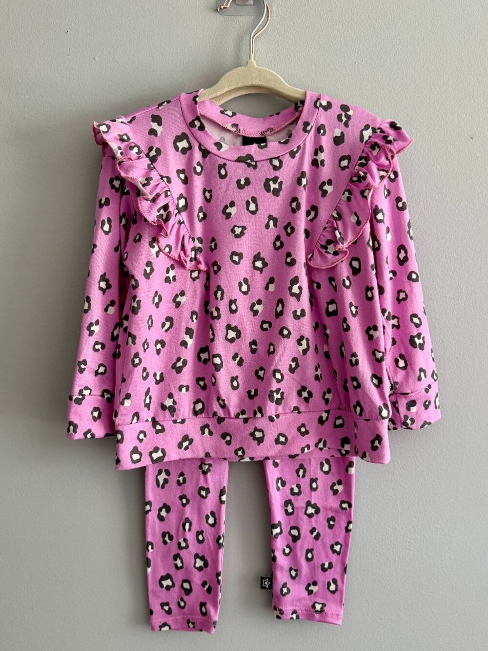PixieLane Pink Leopard Ruffle Lounge Set Girls Size 2
